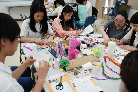 「DIY手偶故事」工作坊讓參加者認識幼兒教育工作者製作手偶的技巧